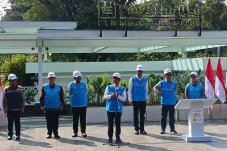 Sejarah Baru, Mensesneg...