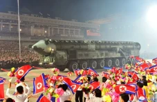 Perbandingan Rudal Korea...