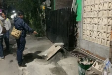 Tragis, Kuli Bangunan...