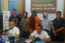 Artis Karenina Jadi...