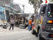 Kecelakaan Maut di Cianjur,...