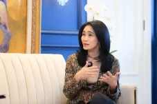 Berikan Layanan Terbaik,...