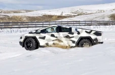 Tesla Cybertruck Uji...