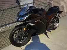 Venom Luncurkan Motor...