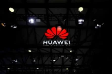 Huawei Bikin Heboh,...