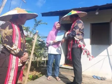 Menteri Hadi Sambangi...
