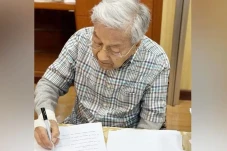 Mahathir Mohamad Dirawat...