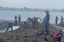 Imbas Muara Sungai Tersumbat...