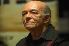 Aktor Mark Margolis...