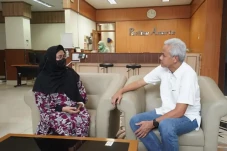 Ganjar Besuk Cak Nun...