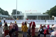 Live Streaming Istana...