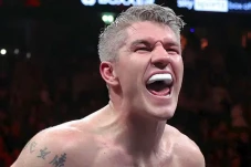 Chris Eubank Jr Gandeng...