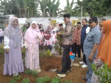 Kesetaraan Pendidikan,...