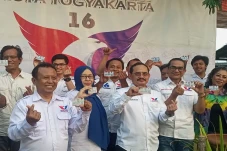Partai Perindo DIY Bagikan...
