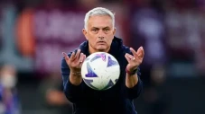 Jose Mourinho Tolak...