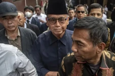 Hari Ini Panji Gumilang...