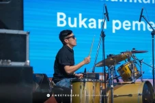 Jadi Drummer Sheila...