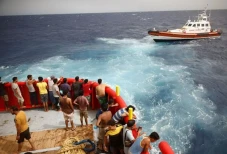 10 Negara dengan Imigran...