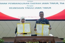 Tangani Persoalan Hukum,...