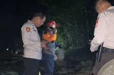 Pamit ke Sungai, Bocah...