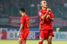 Tuah Stadion Patriot...