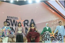 Semakin Dekat dengan...