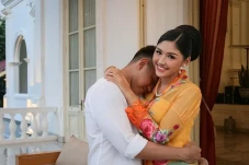 Kaesang Pangarep Peluk...