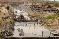 Gara-gara Kudeta, Proyek...