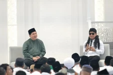 Erick Thohir Bareng...