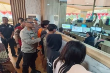 Cemburu Jadi Pemicu...