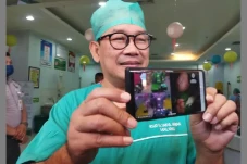 Bayi Kembar Siam Aisyah...