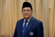 Mantan Rektor UNY Angkat...