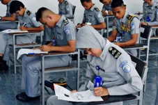 Sekolah Kedinasan Ikatan...