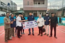 Terima Bantuan Sarana...