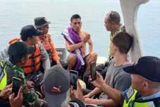6 Wisatawan yang Hilang...