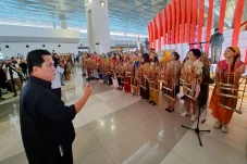Flash Mob Angklung Bandara...