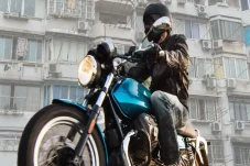 Demi Beli Motor, Remaja...