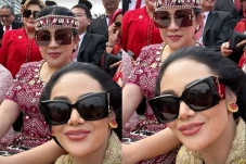 Potret Selfie Krisdayanti...