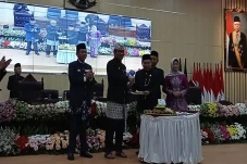 Demi Kemajuan Bekasi,...