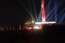 Ribuan Pengunjung Monas...