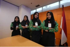 Jahit Baju untuk Presiden...
