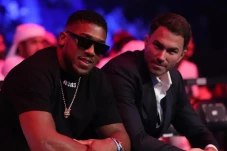 Eddie Hearn Yakin Anthony...