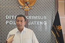 Ribuan Mahasiswa UIN...