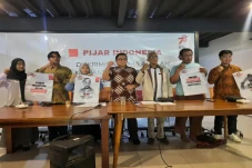 Batas Usia Capres Cawapres...