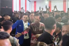 Dikukuhkan Presiden...