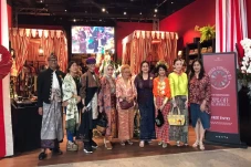 Warna-warni Kain Indonesia...
