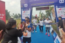 Yohanes Ngatiman, Pelari...