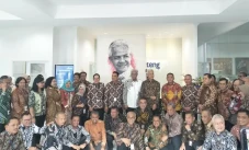 Resmikan Kantor Cabang...