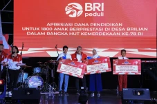 Peringati Hari Kemerdekaan...