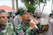 Demo Warga Pulau Rempang...